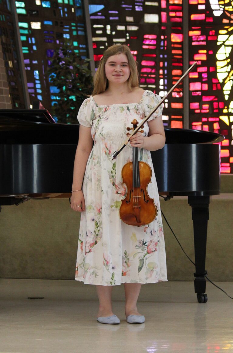 2025 Sophia Heaton hi